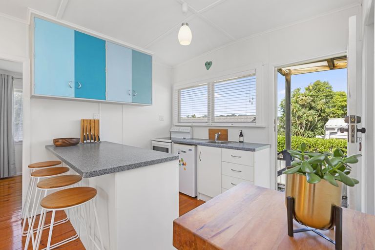 Photo of property in 66a Wainui Road, Raglan, 3225