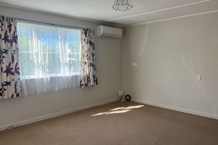 Photo of property in 14 Fields Road, Manurewa, Auckland, 2102
