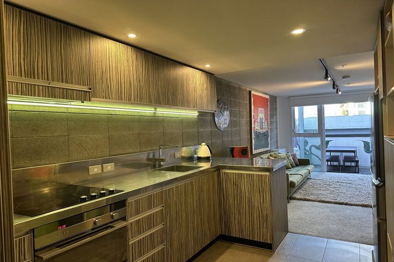 Photo of property in Canvas Apartments, 1/307 Willis Street, Te Aro, Wellington, 6011