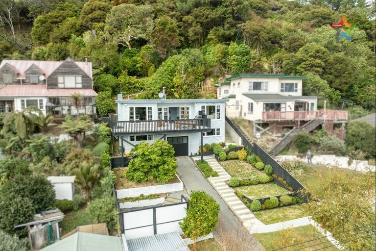 Photo of property in 27 Wyndrum Avenue, Waterloo, Lower Hutt, 5011