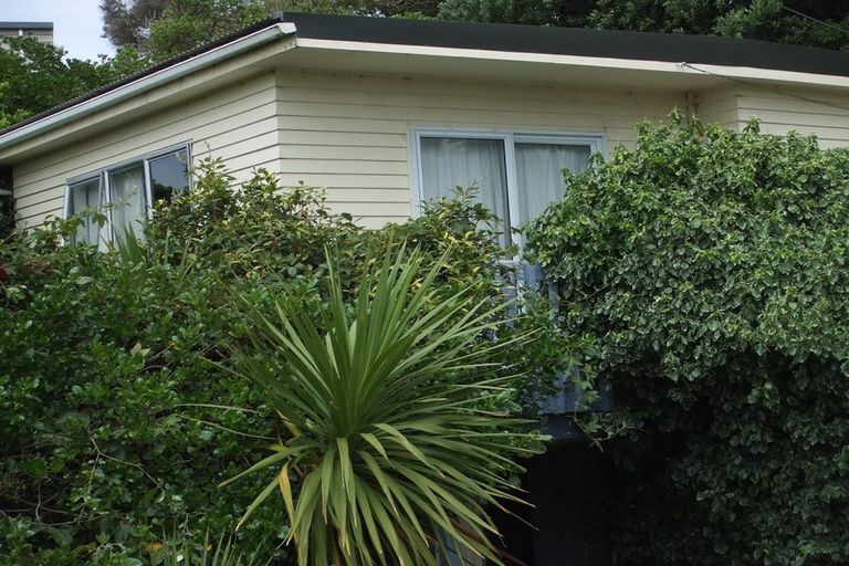 Photo of property in 52 Kiriwai Road, Paremata, Porirua, 5024