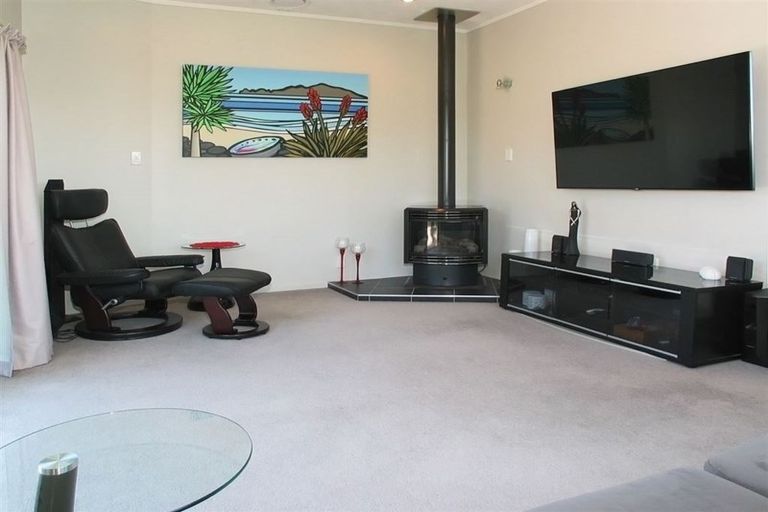 Photo of property in 3 Thimble Lane, Whitby, Porirua, 5024