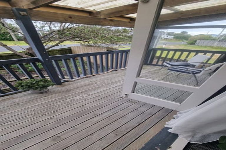 Photo of property in 1/130 Pukehina Parade, Pukehina, 3189