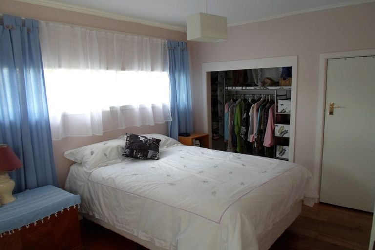 Photo of property in 49b Centreway Road, Orewa, 0931