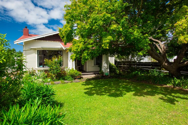 Photo of property in 119 Iranui Road, Inner Kaiti, Gisborne, 4010