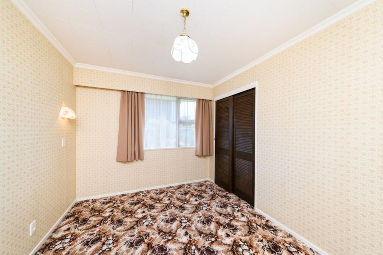 Photo of property in 32 Cedar Crescent, Feilding, 4702