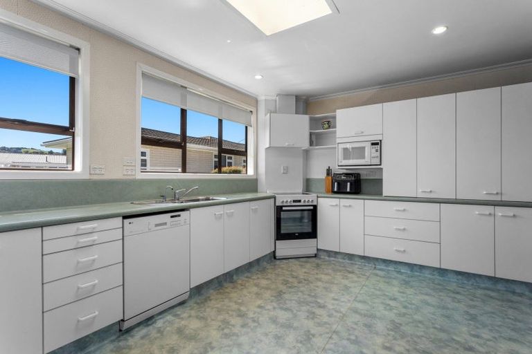 Photo of property in 14 Barry Avenue, Whakatane, 3120