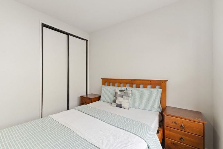 Photo of property in 1/3 Thornhill Place, Sockburn, Christchurch, 8042