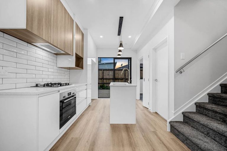 Photo of property in 27e Watson Place, Papatoetoe, Auckland, 2025