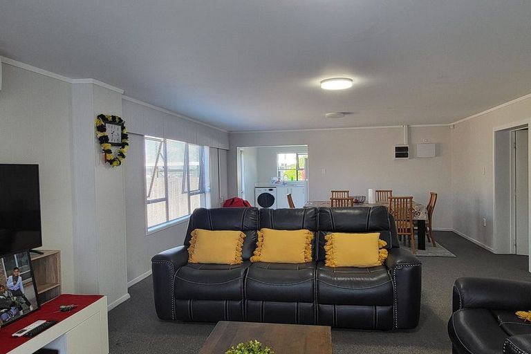Photo of property in 41 Ferguson Street, Manurewa East, Auckland, 2102