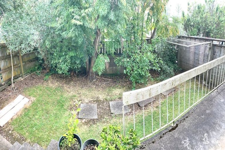 Photo of property in 22 Grande Vue Road, Hillpark, Auckland, 2102