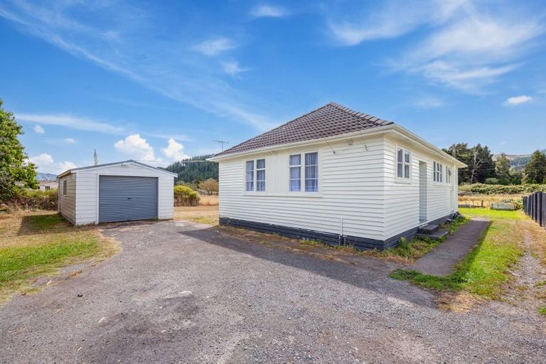 Photo of property in 22 Ngatai Street, Taumarunui, 3920