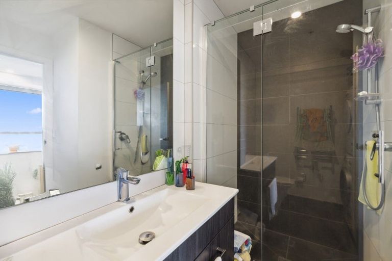 Photo of property in 1306/8 Lakewood Court, Manukau, Auckland, 2104