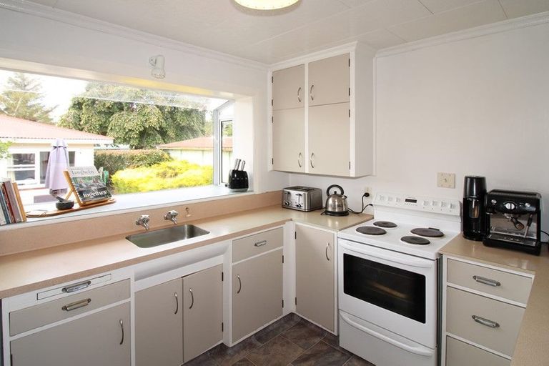 Photo of property in 25 Taverner Street, Carterton, 5713