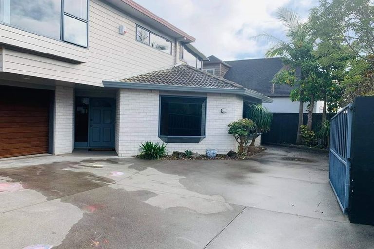 Photo of property in 11a Hostel Access Road, Eastern Beach, Auckland, 2012