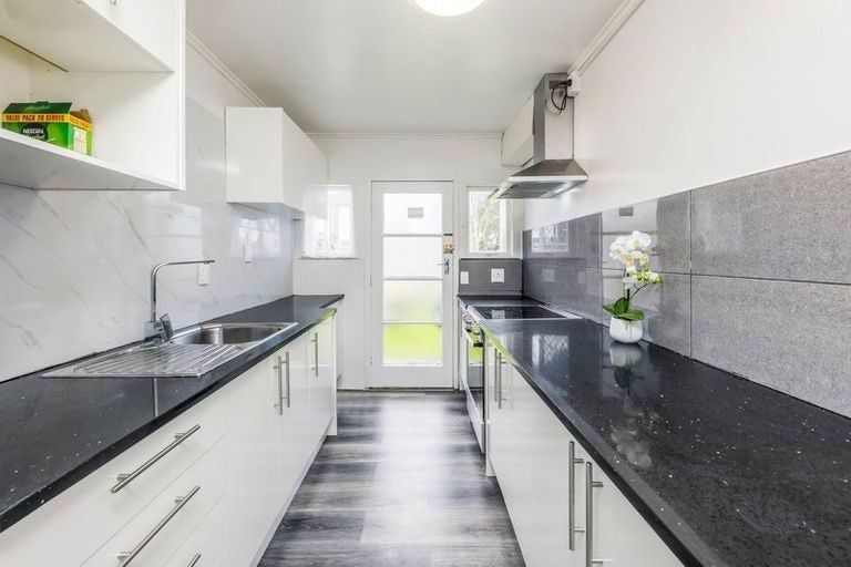 Photo of property in 4/87 Wallace Road, Papatoetoe, Auckland, 2025