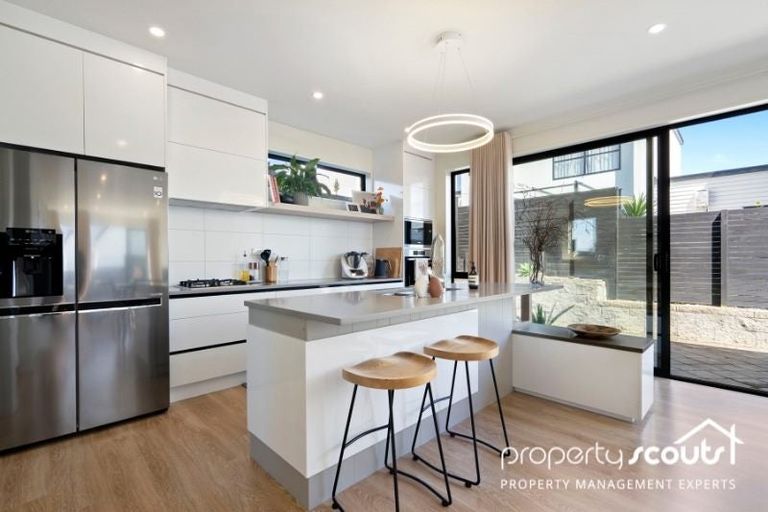 Photo of property in 27b Westgate Drive, Westgate, Auckland, 0614