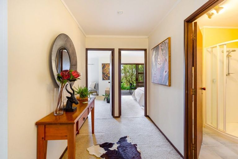 Photo of property in 2/22 Hastings Road, Mairangi Bay, Auckland, 0630