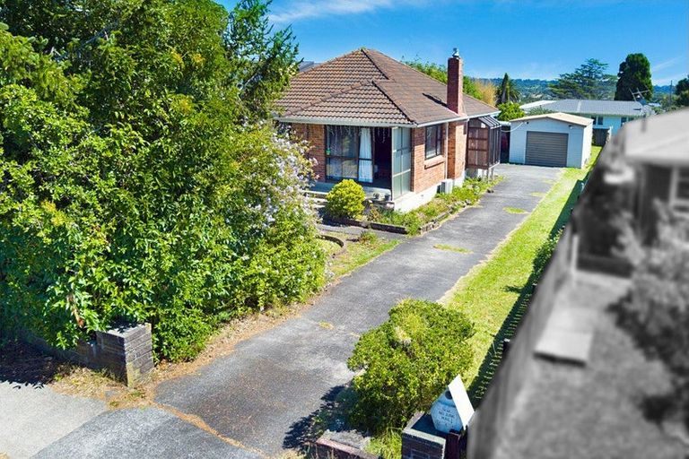 Photo of property in 45 Sturges Road, Henderson, Auckland, 0612