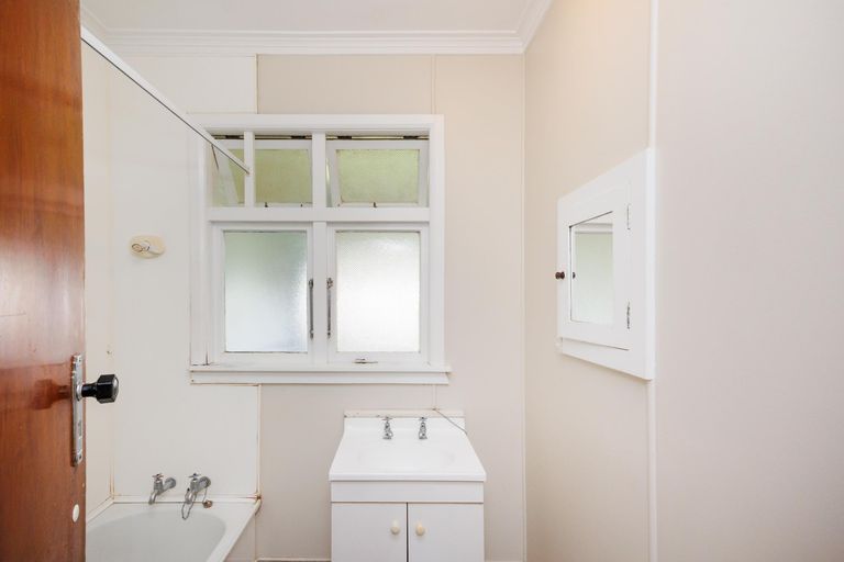 Photo of property in 262 Ruahine Street, Terrace End, Palmerston North, 4410
