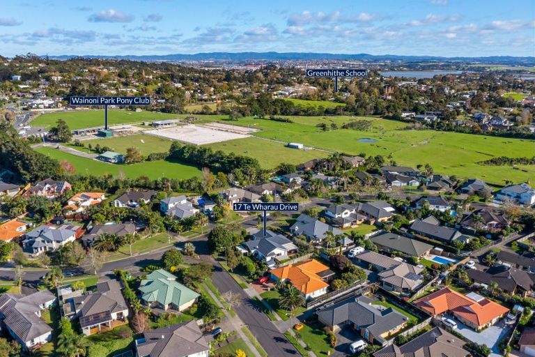 Photo of property in 17 Te Wharau Drive, Greenhithe, Auckland, 0632
