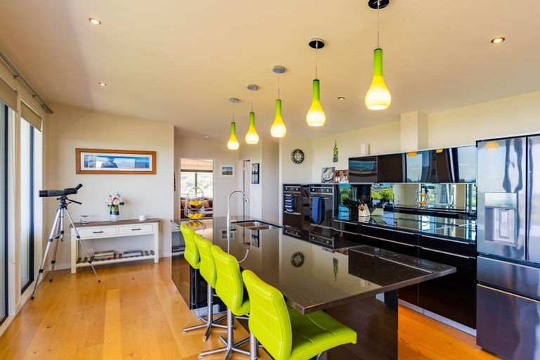 Photo of property in 7 Ocean Vista Lane, Paraparaumu, 5032