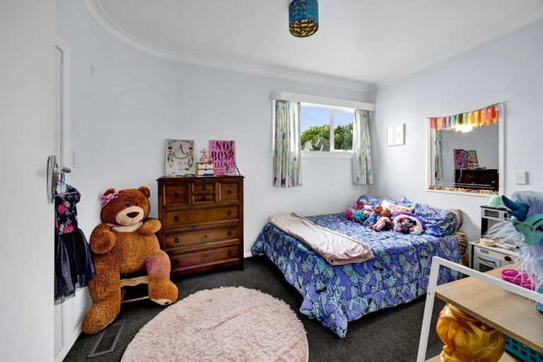 Photo of property in 14 Dives Avenue, Hawera, 4610