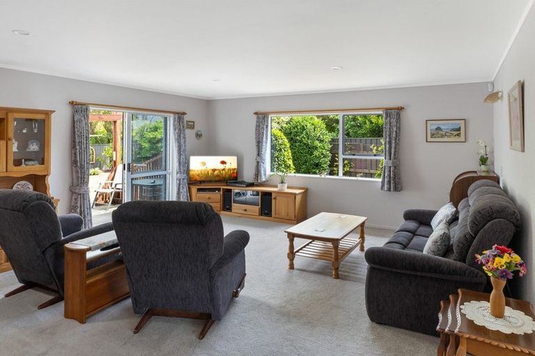 Photo of property in 21 Coleridge Place, Stoke, Nelson, 7011