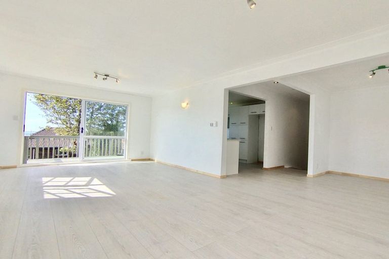 Photo of property in 17 Stapleford Crescent, Browns Bay, Auckland, 0630