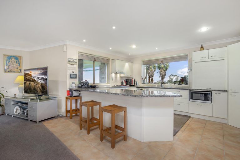 Photo of property in 167 Polo Prince Drive, Alfriston, Auckland, 2105