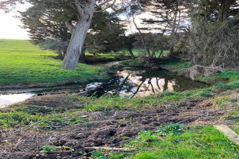 Photo of property in 825 Whareora Road, Whareora, 0175