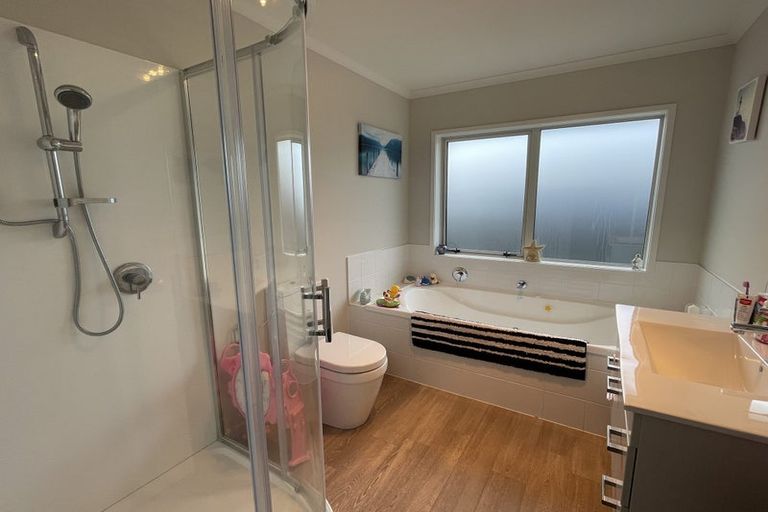 Photo of property in 153 The Boulevard, Papamoa Beach, Papamoa, 3118