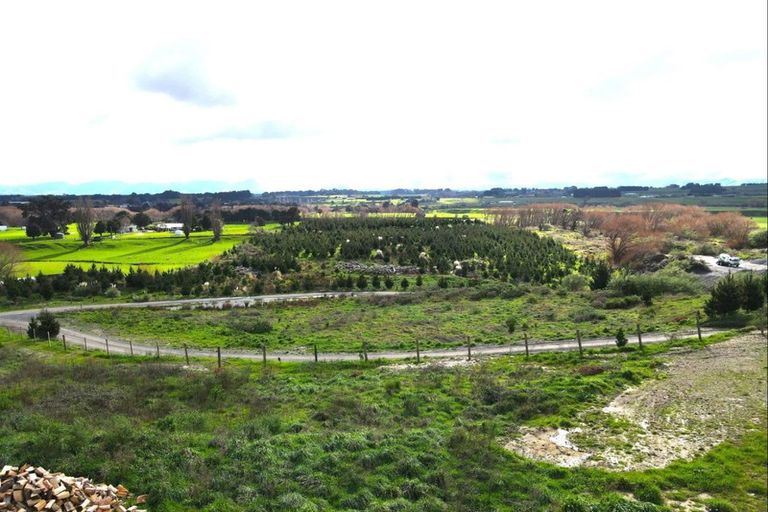 Photo of property in 351 Weber Road, Dannevirke, 4971