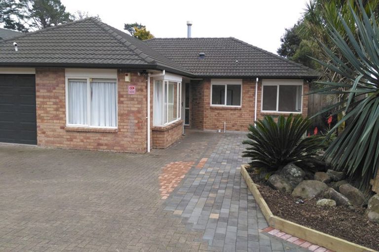 Photo of property in 32 Pitt Avenue, Clendon Park, Auckland, 2103