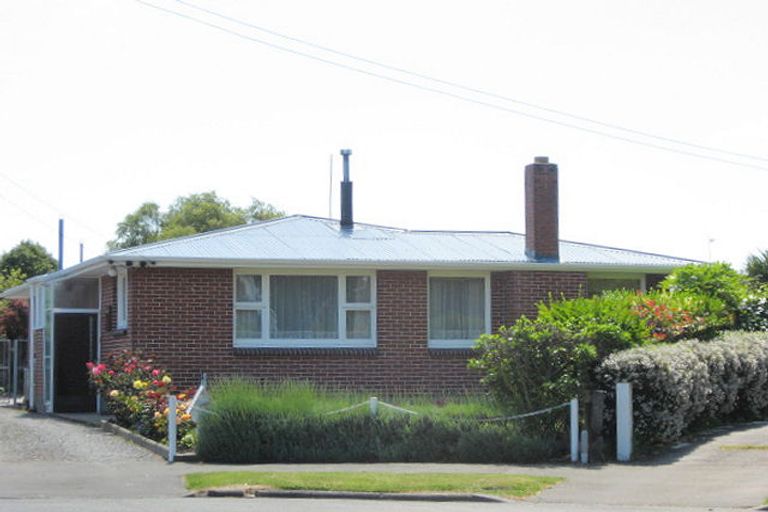 Photo of property in 18 Adams Place, Woolston, Christchurch, 8023