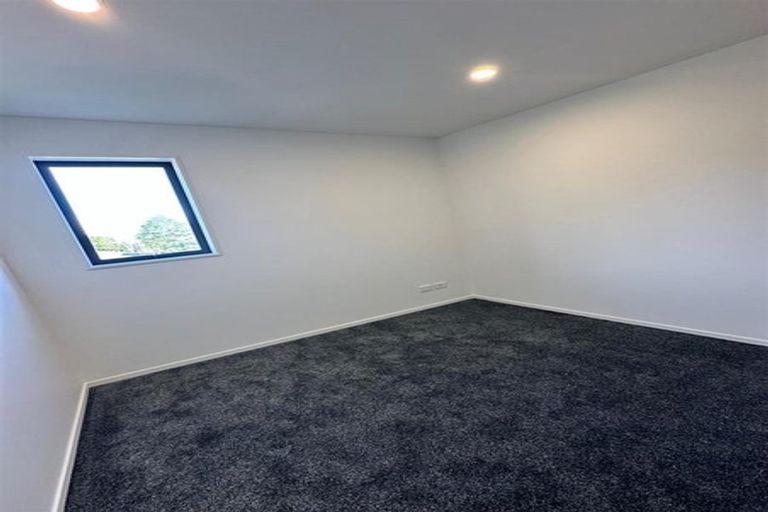 Photo of property in 64b Crestview Rise, Papakura, 2110