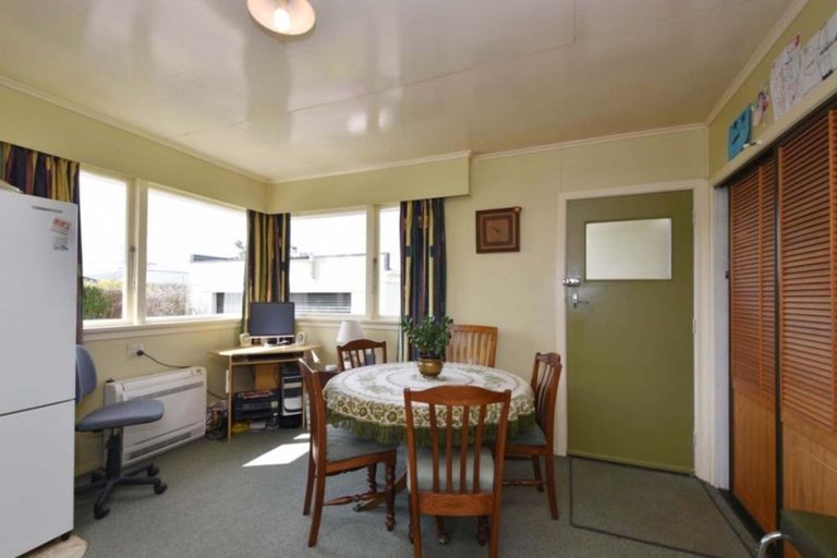 Photo of property in 38 Kirkoswald Street, Wallacetown, 9816