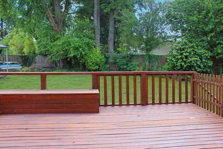 Photo of property in 5 Nyton Place, Bryndwr, Christchurch, 8053