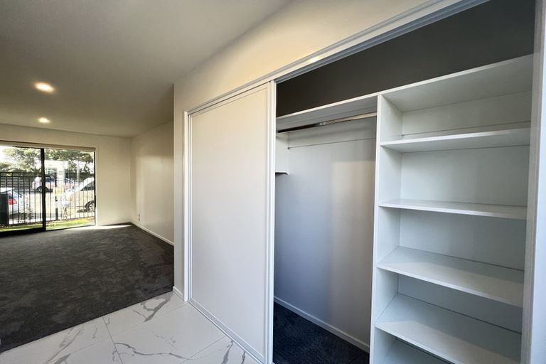 Photo of property in 2/231 Marine Parade, New Brighton, Christchurch, 8061