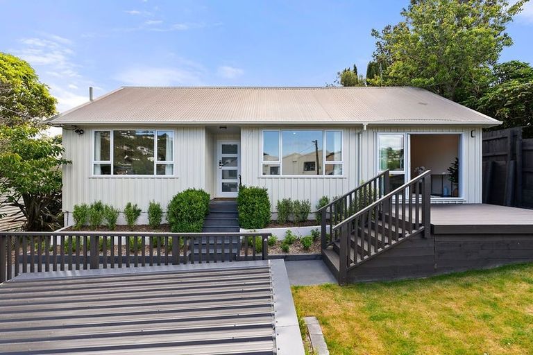 Photo of property in 3 Makara Road, Karori, Wellington, 6012