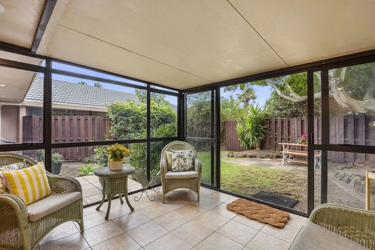 Photo of property in 2/4 Beach Road, Orewa, 0931