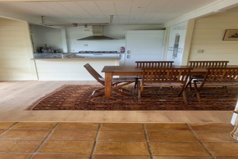 Photo of property in 34 Harbour View Road, Leigh, 0985