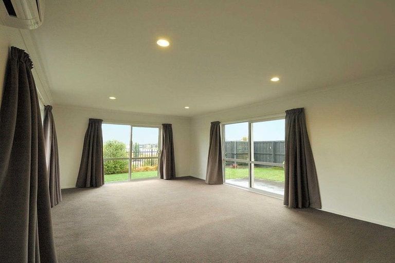 Photo of property in 19 Burford Way, Rolleston, 7615