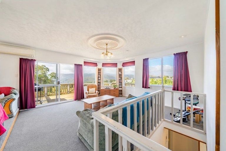 Photo of property in 2/259 Major Drive, Kelson, Lower Hutt, 5010