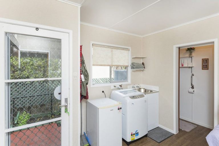 Photo of property in 38 Oak Street, Mangapapa, Gisborne, 4010