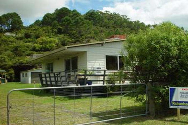 Photo of property in 947 Purangi Road, Cooks Beach, Whitianga, 3591