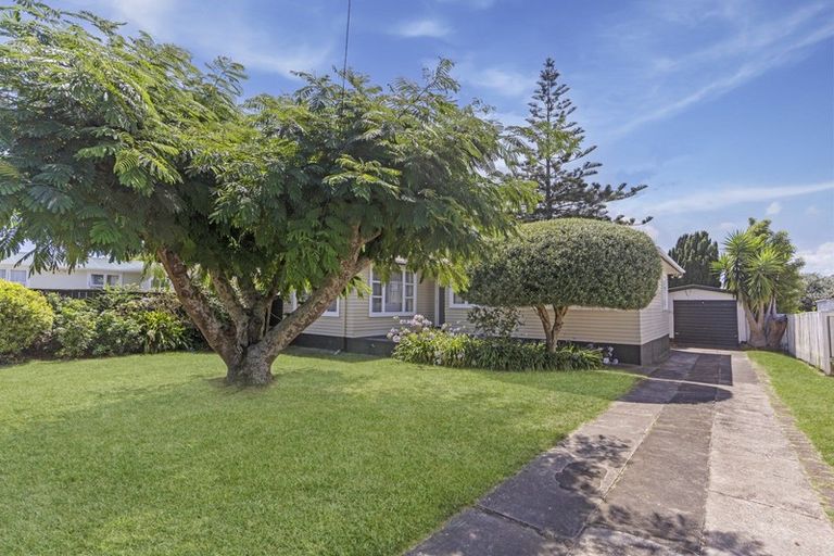 Photo of property in 13 Matapouri Road, Mangere Bridge, Auckland, 2022