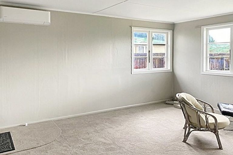 Photo of property in 2 Fife Place, Tokoroa, 3420