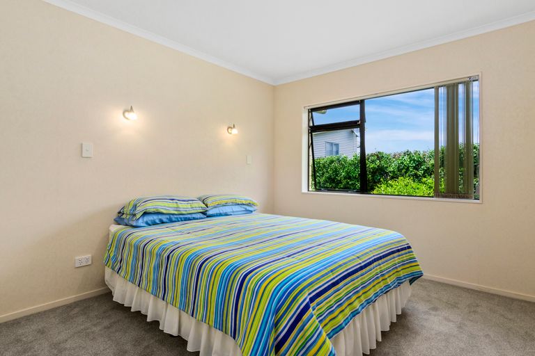 Photo of property in 34 Lax Crescent, Leigh, 0985