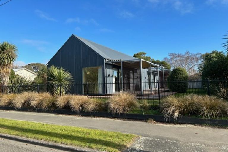 Photo of property in 286 Keyes Road, New Brighton, Christchurch, 8083